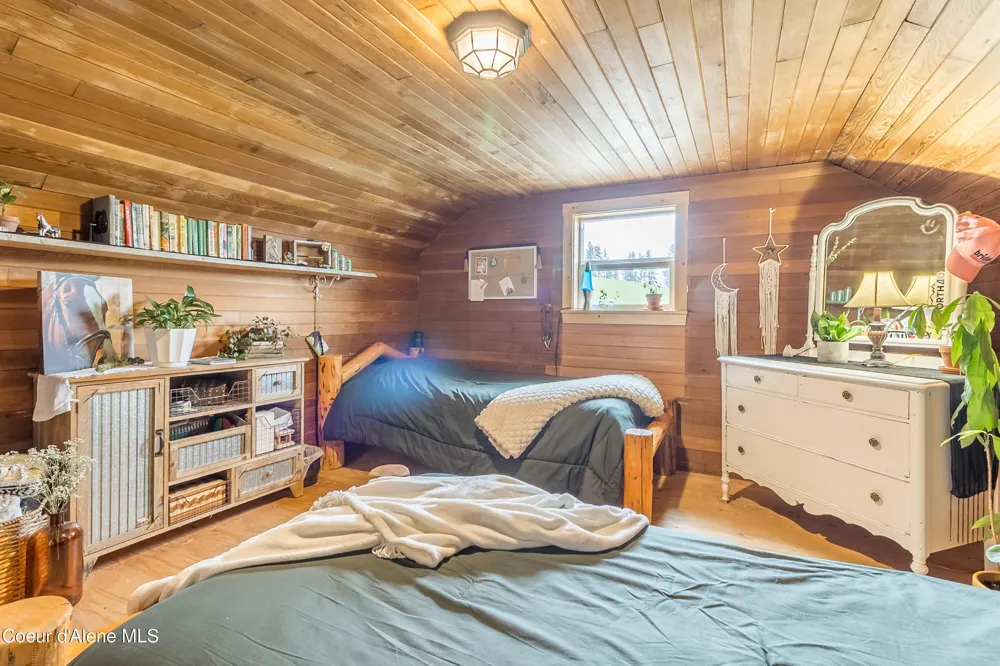 1101 Ruby Creek Rd Harvard, ID 83834
