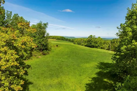 15 Red Rock Road