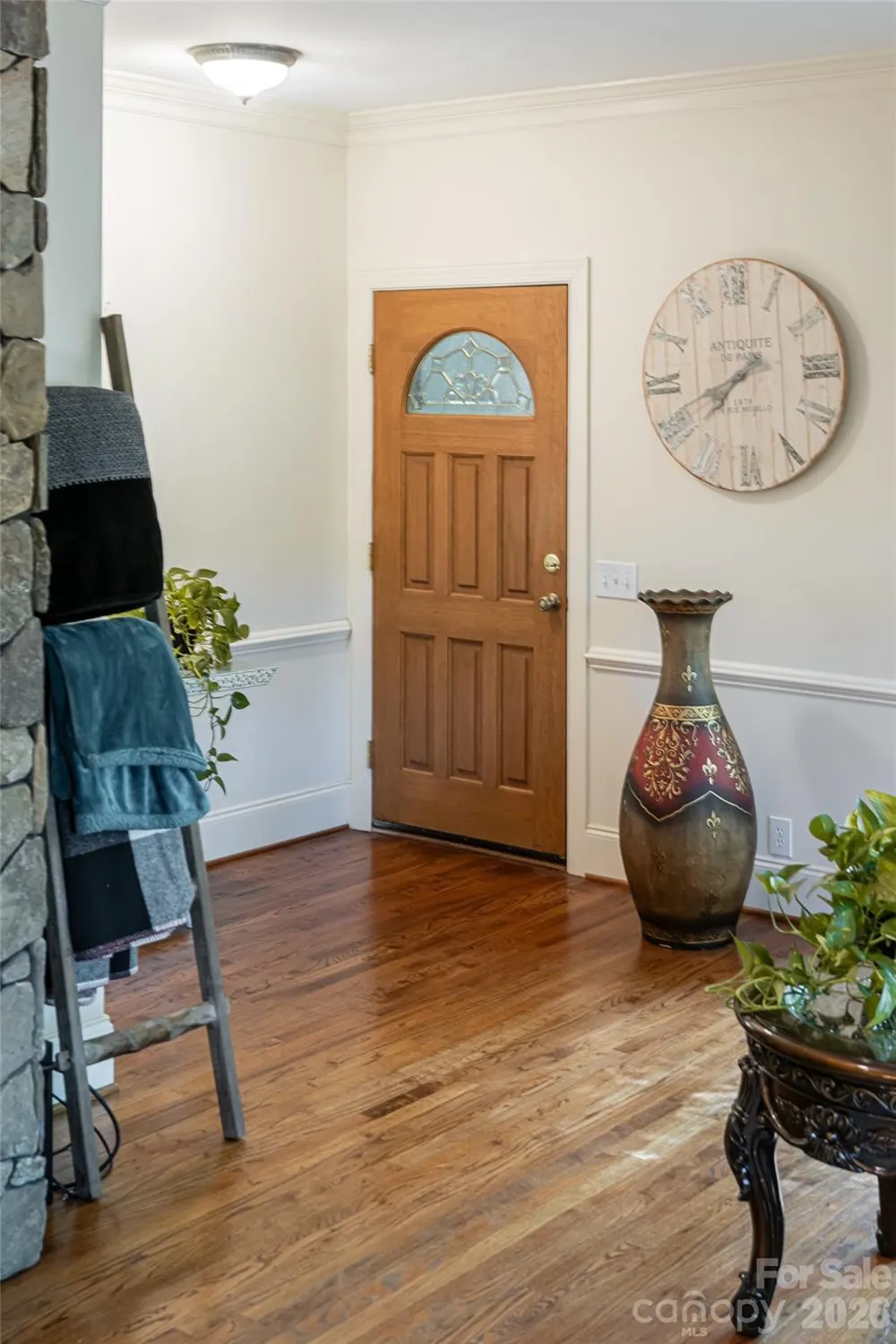75 Cougar Lane Saluda, NC 28773