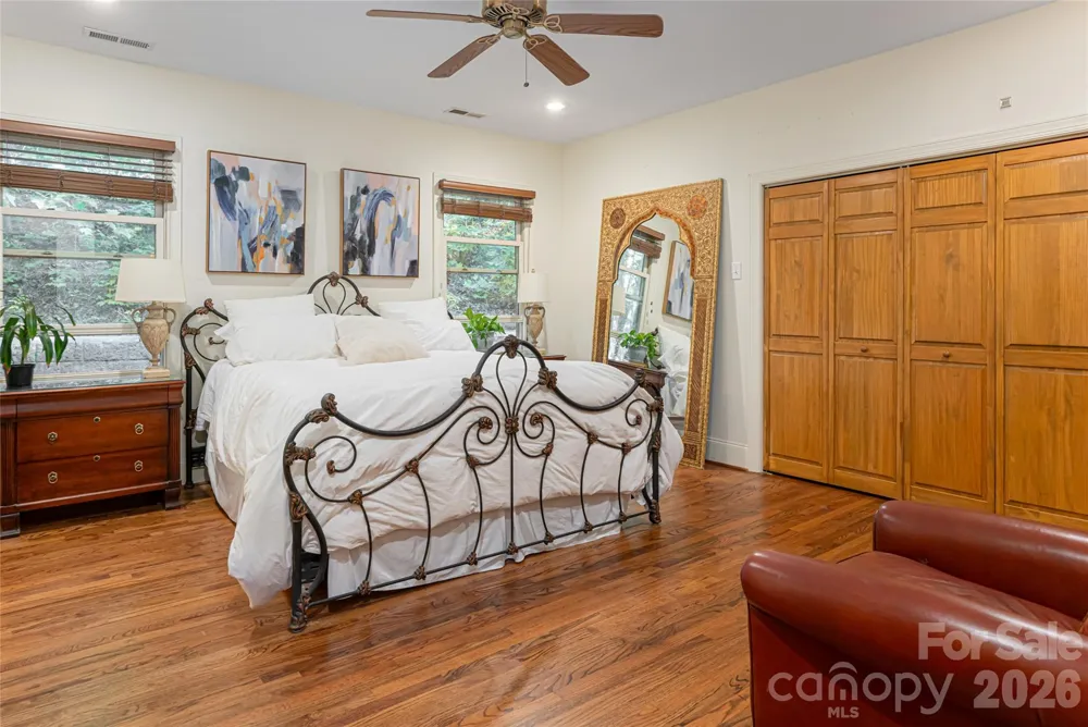 75 Cougar Lane Saluda, NC 28773