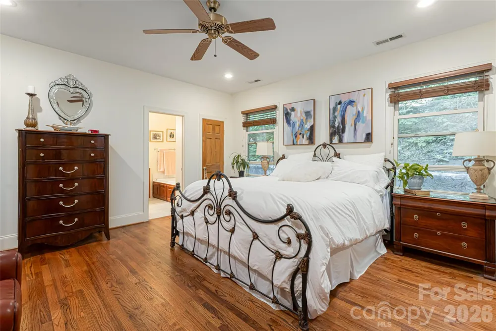 75 Cougar Lane Saluda, NC 28773
