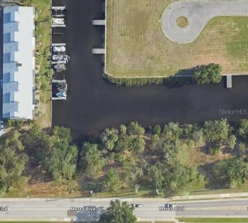 190 MERES BOULEVARD Tarpon Springs, FL 34689