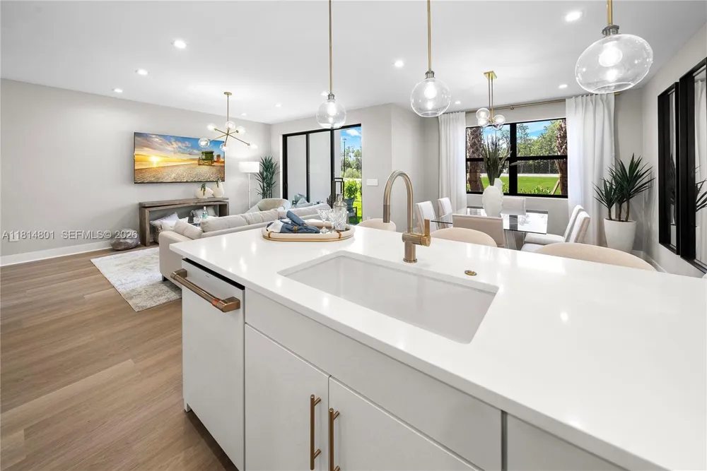 6088 Barbara Circle Naples, FL 34112