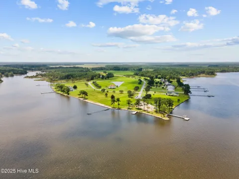 42 River Drive