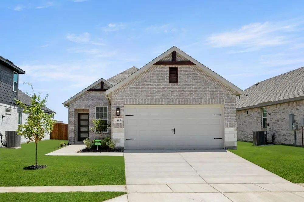1405 Grove Pond Road Forney, TX 75126