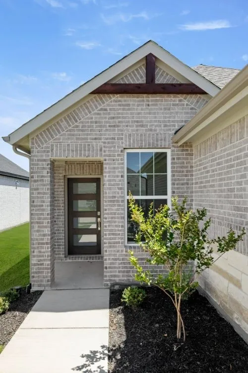 1405 Grove Pond Road Forney, TX 75126