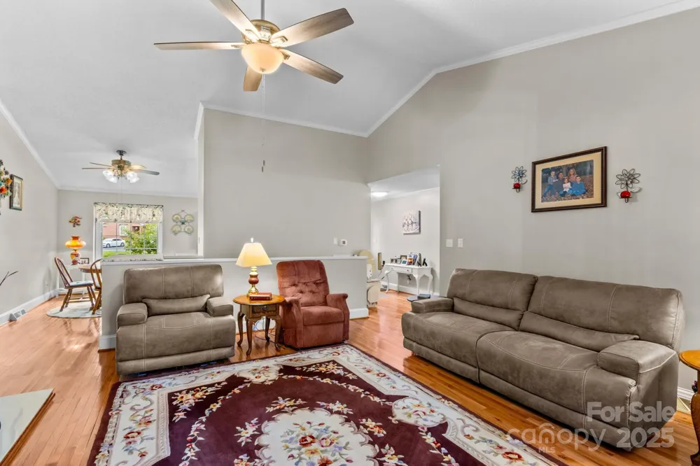 402 Swaim Court Salisbury, NC 28147