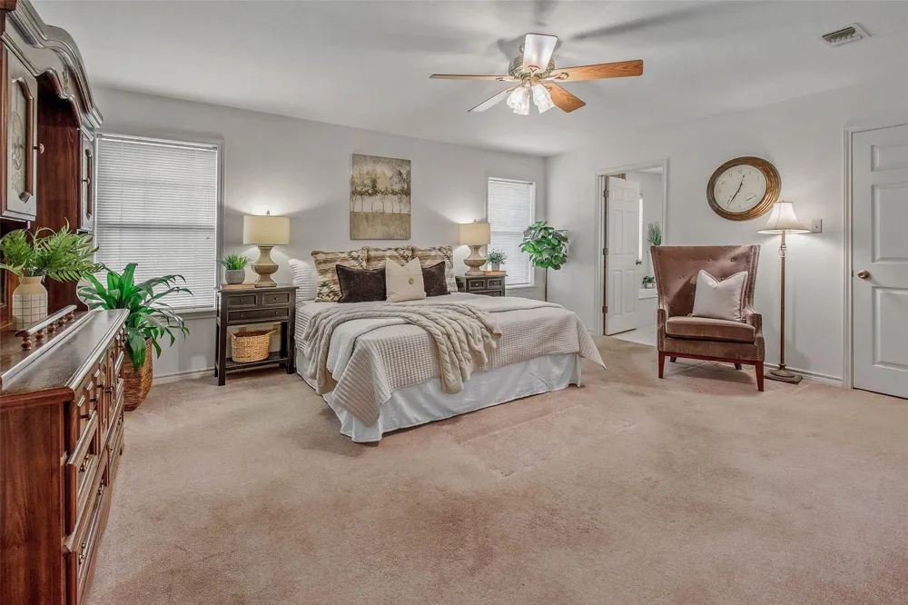 1110 Cr 439 Dime Box, TX 77853