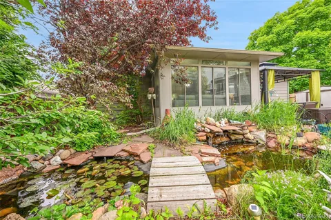 5323 E Sandpiper Avenue