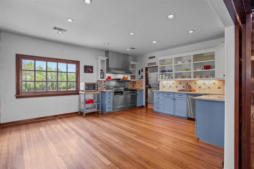 656 Vineyard View Trail Grapeland, TX 75844