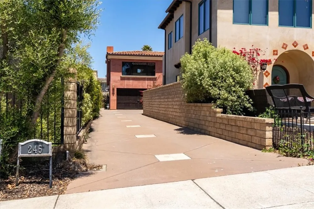 245 Driftwood Street Morro Bay, CA 93442
