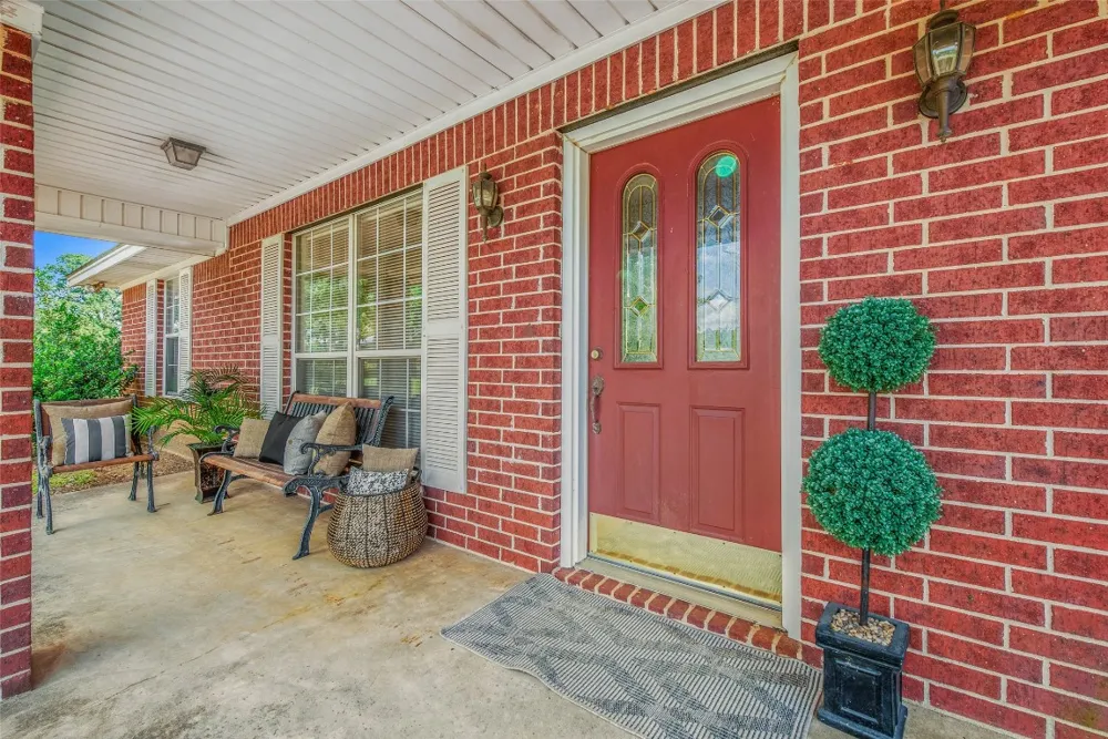 1110 County Road 439 Dime Box, TX 77853