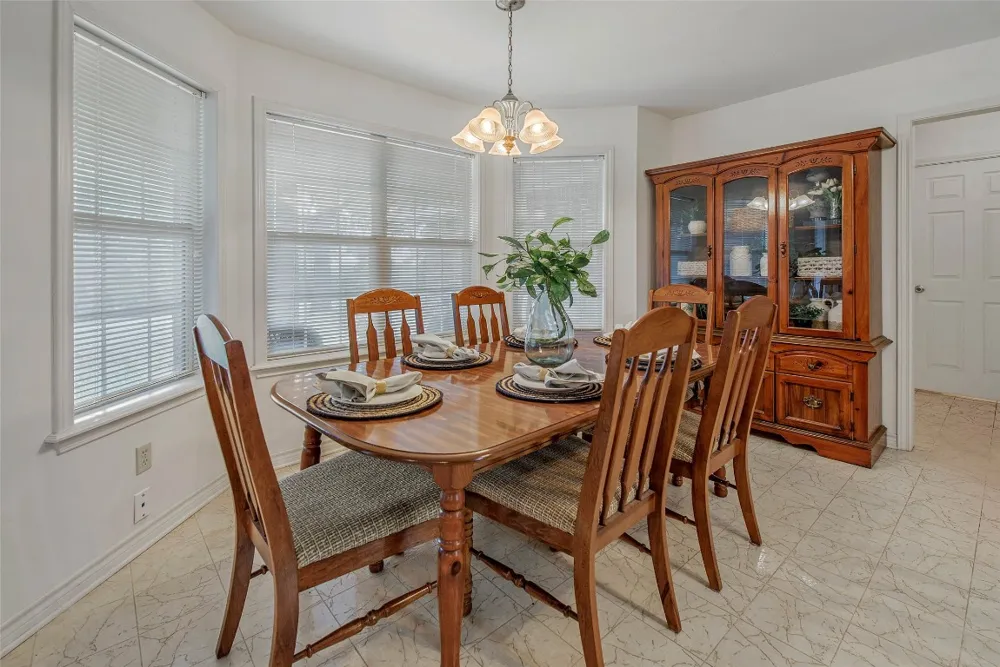 1110 County Road 439 Dime Box, TX 77853
