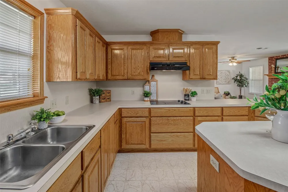 1110 County Road 439 Dime Box, TX 77853