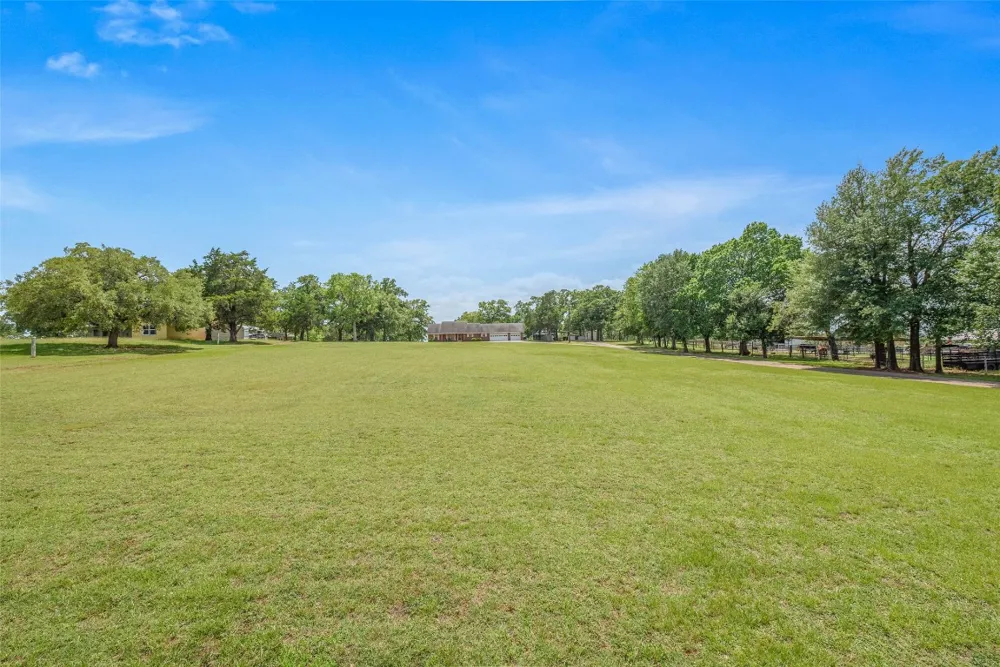 1110 County Road 439 Dime Box, TX 77853