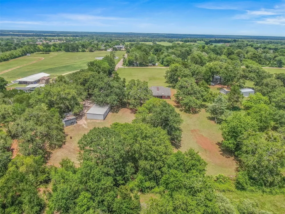 1110 County Road 439 Dime Box, TX 77853