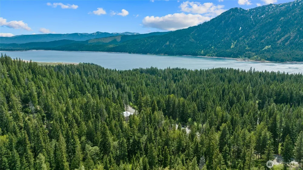 9 Salmon La Sac Highway Ronald, WA 98941