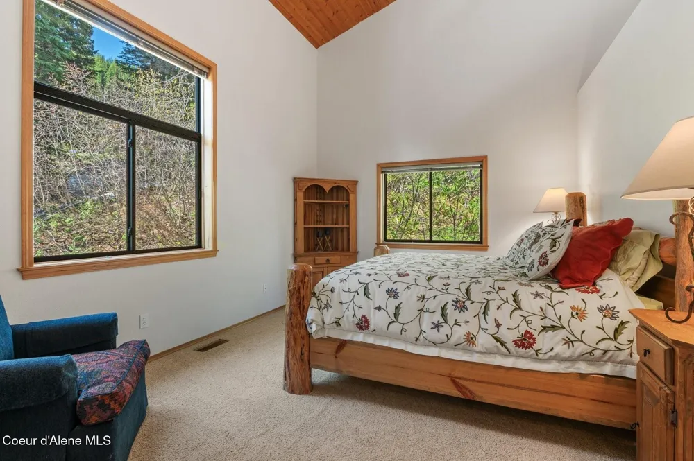 227 Crystal Springs Rd ## 3 Sandpoint, ID 83864