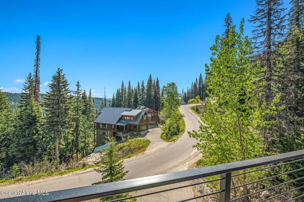 227 Crystal Springs Rd ## 3 Sandpoint, ID 83864