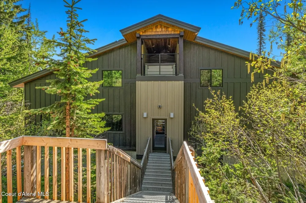 227 Crystal Springs Rd ## 3 Sandpoint, ID 83864