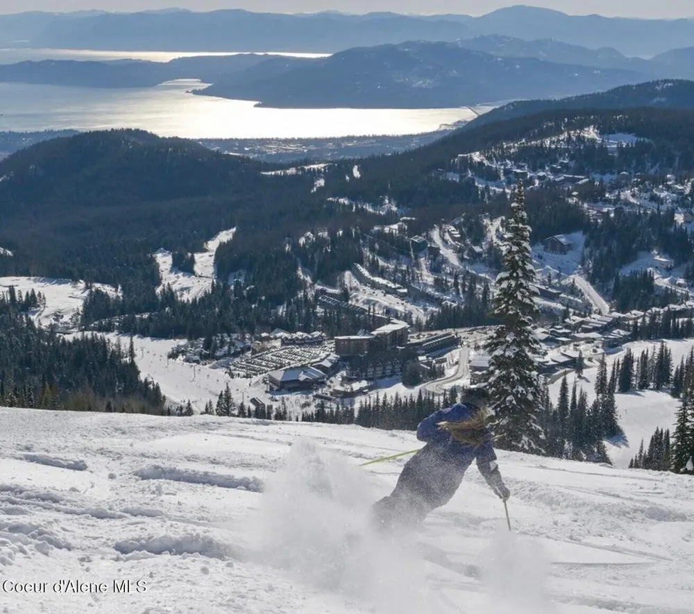 227 Crystal Springs Rd ## 3 Sandpoint, ID 83864