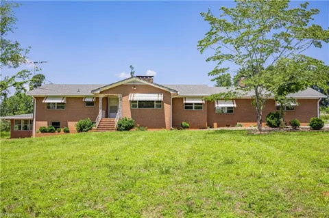 8521 US Highway 64 E