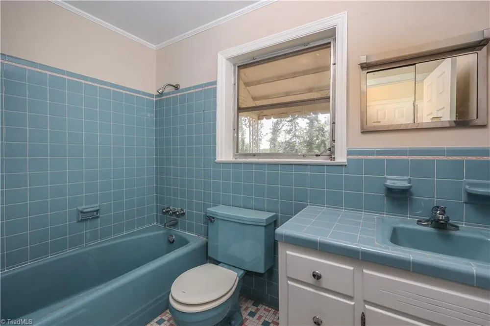 8521 US Highway 64 E Ramseur, NC 27316