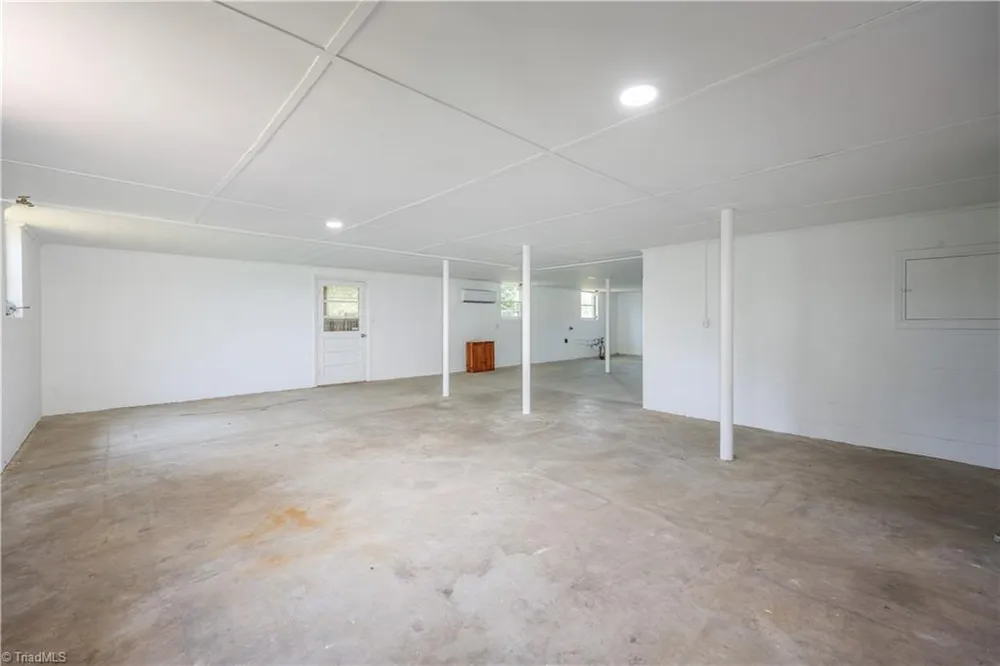 8521 US Highway 64 E Ramseur, NC 27316