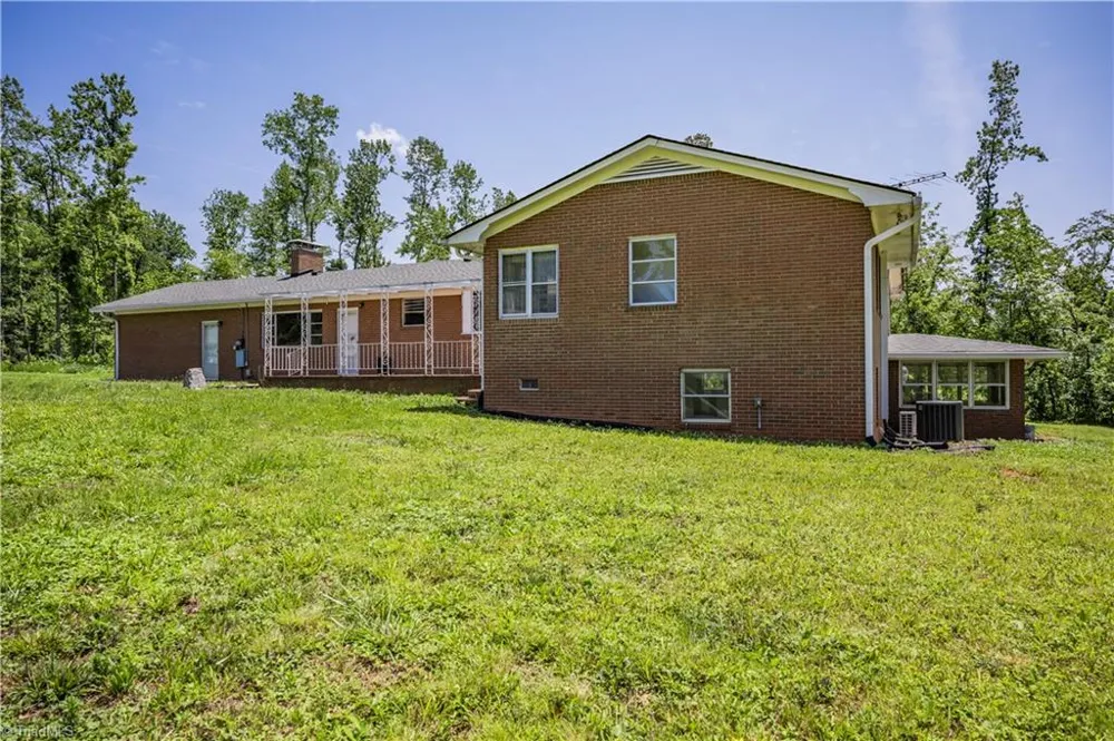 8521 US Highway 64 E Ramseur, NC 27316
