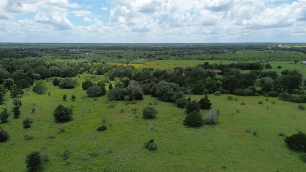 2 SH 95 Highway Smithville, TX 78957