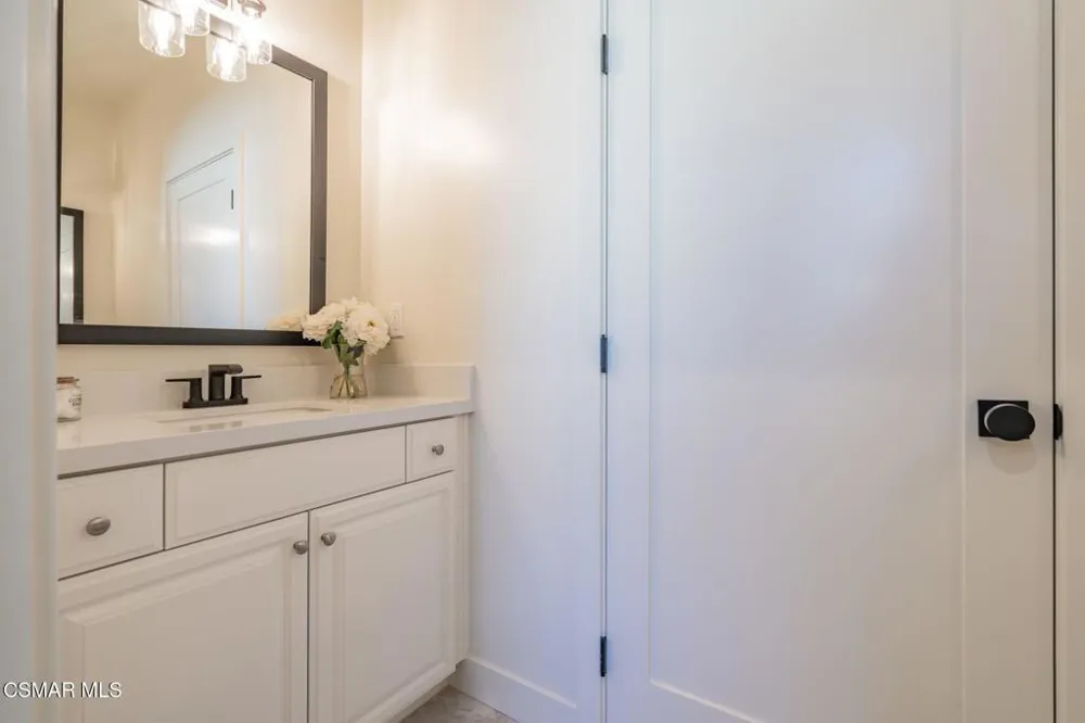 4679 Summit Avenue Simi Valley, CA 93063