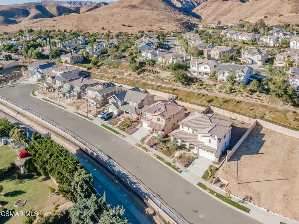4679 Summit Avenue Simi Valley, CA 93063