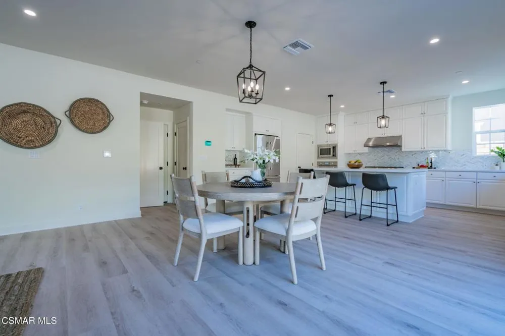 4679 Summit Avenue Simi Valley, CA 93063