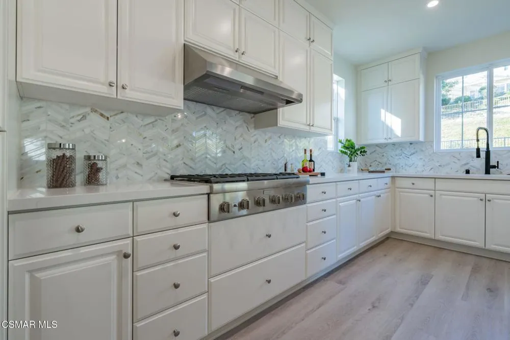 4679 Summit Avenue Simi Valley, CA 93063