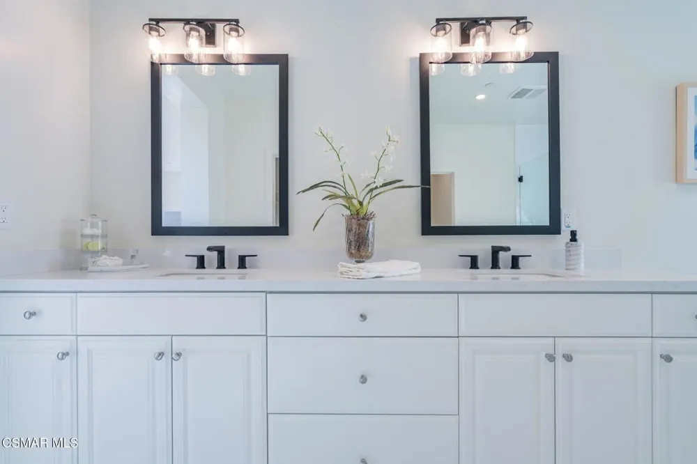 4679 Summit Avenue Simi Valley, CA 93063