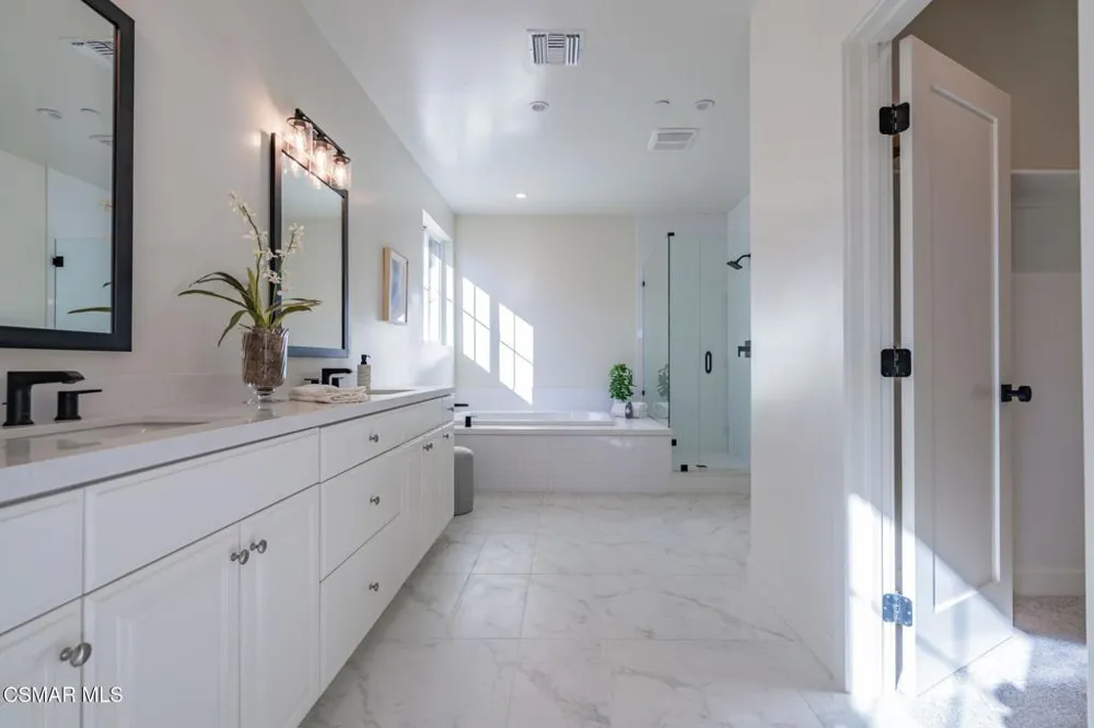 4679 Summit Avenue Simi Valley, CA 93063