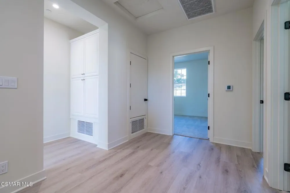 4679 Summit Avenue Simi Valley, CA 93063