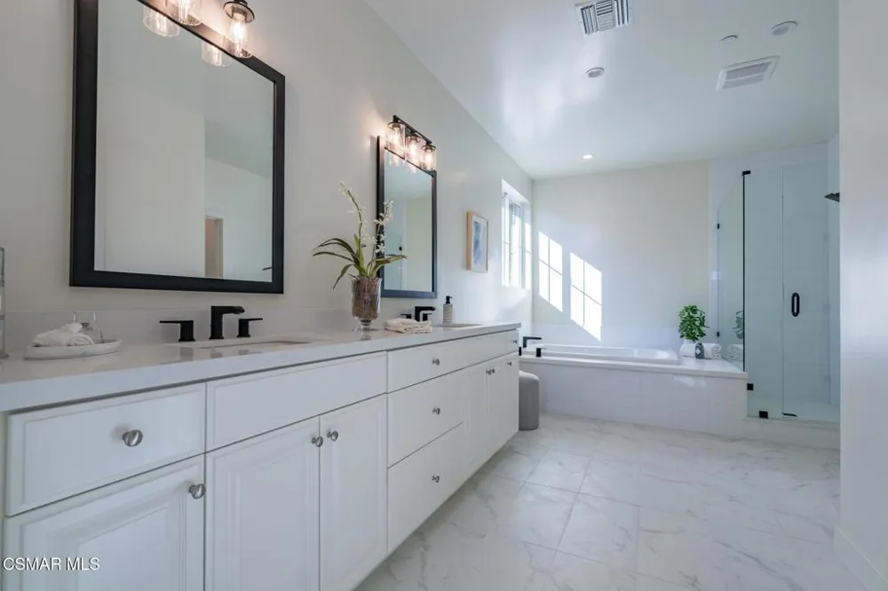 4679 Summit Avenue Simi Valley, CA 93063