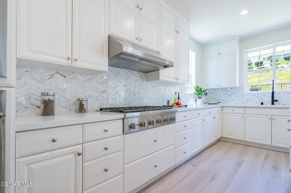 4679 Summit Avenue Simi Valley, CA 93063