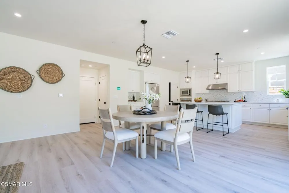 4679 Summit Avenue Simi Valley, CA 93063