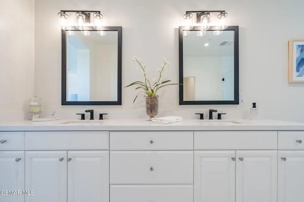4679 Summit Avenue Simi Valley, CA 93063