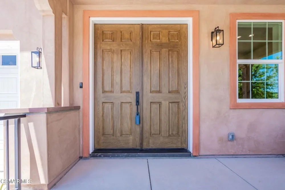 4679 Summit Avenue Simi Valley, CA 93063