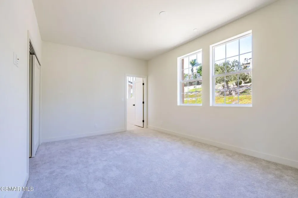 4679 Summit Avenue Simi Valley, CA 93063