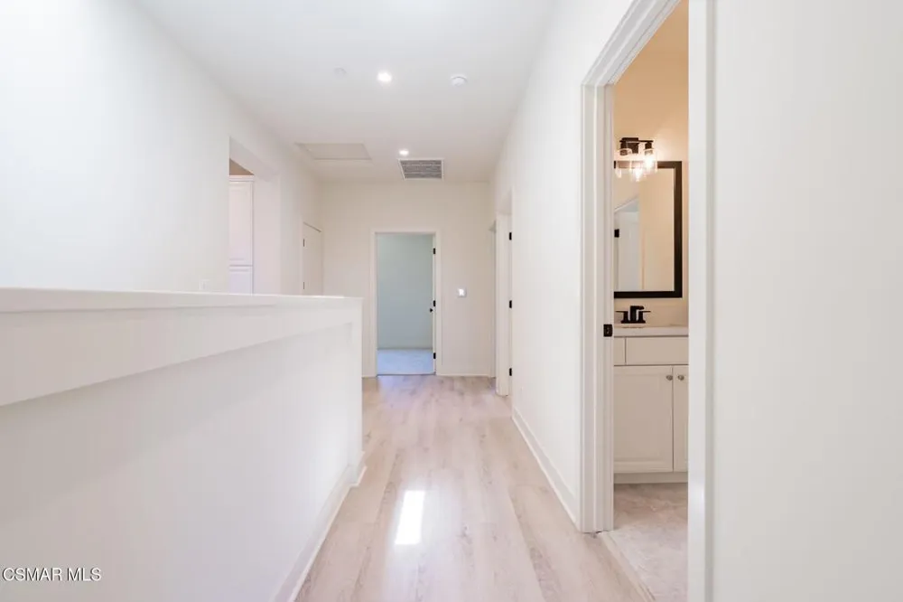 4679 Summit Avenue Simi Valley, CA 93063