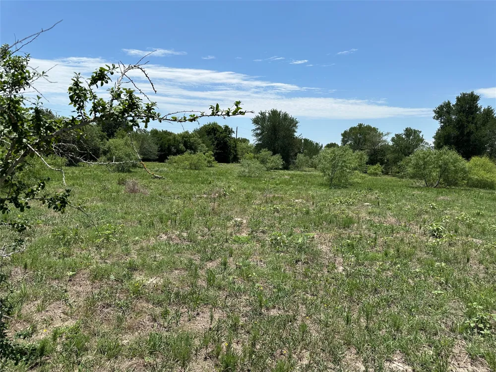3 Hwy 95 Highway Smithville, TX 78957