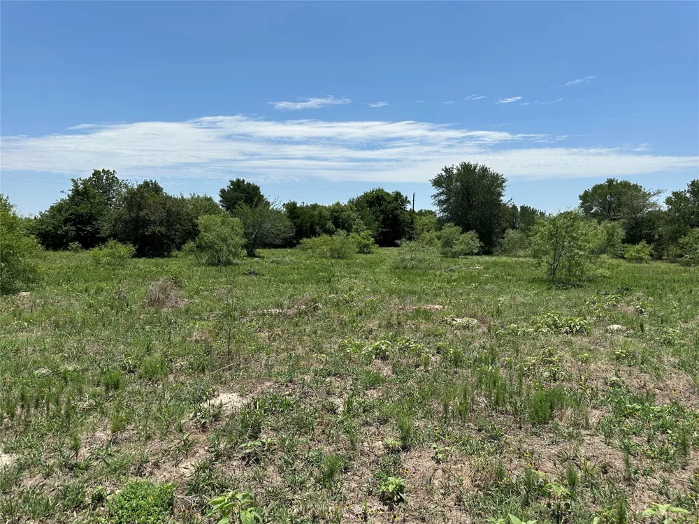 3 Hwy 95 Highway Smithville, TX 78957