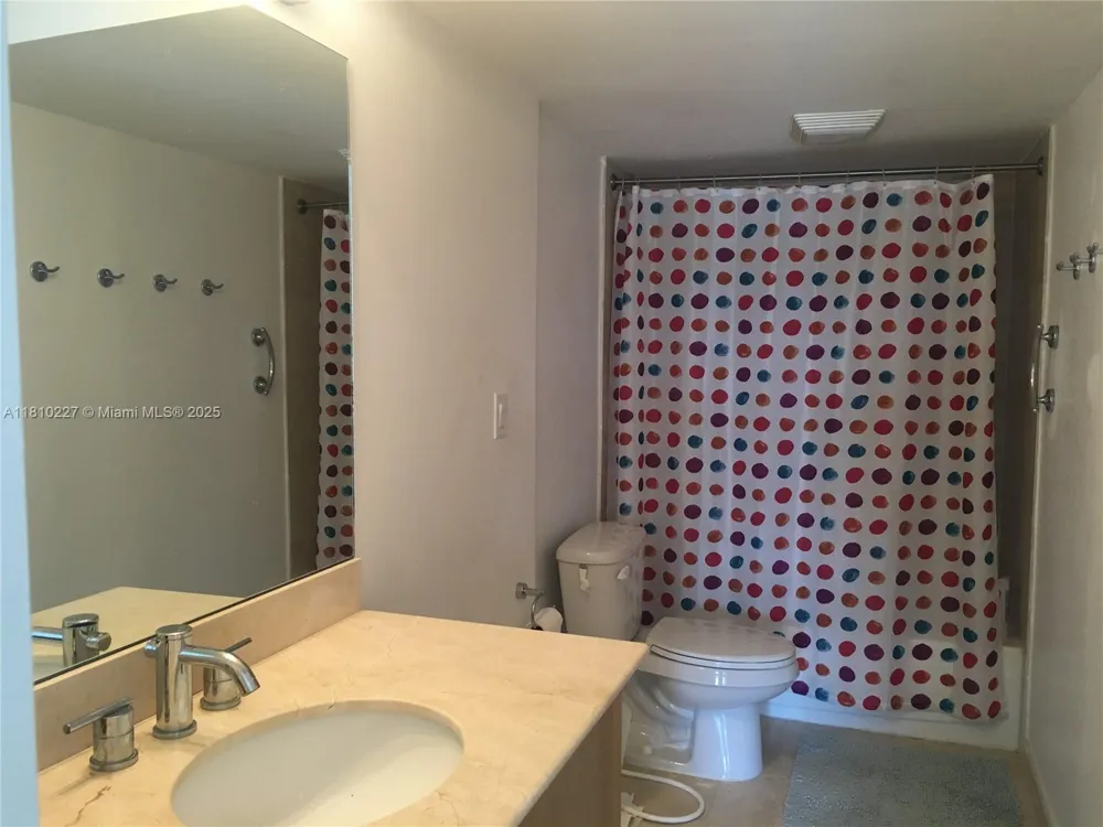 10275 Collins Ave #628 Bal Harbour, FL 33154