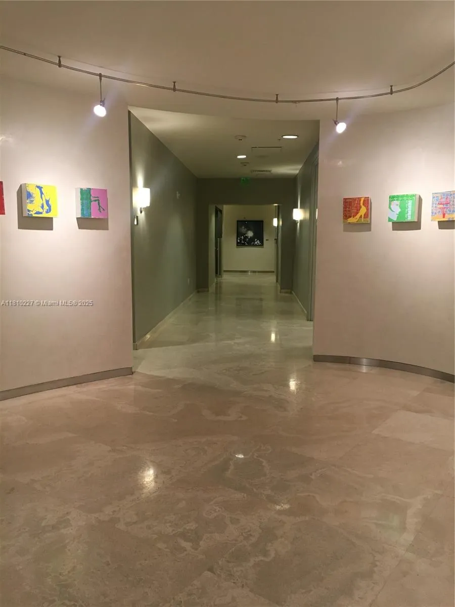 10275 Collins Ave #628 Bal Harbour, FL 33154