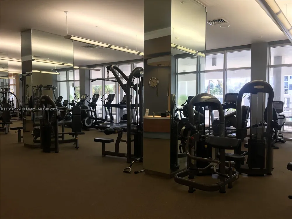 10275 Collins Ave #628 Bal Harbour, FL 33154