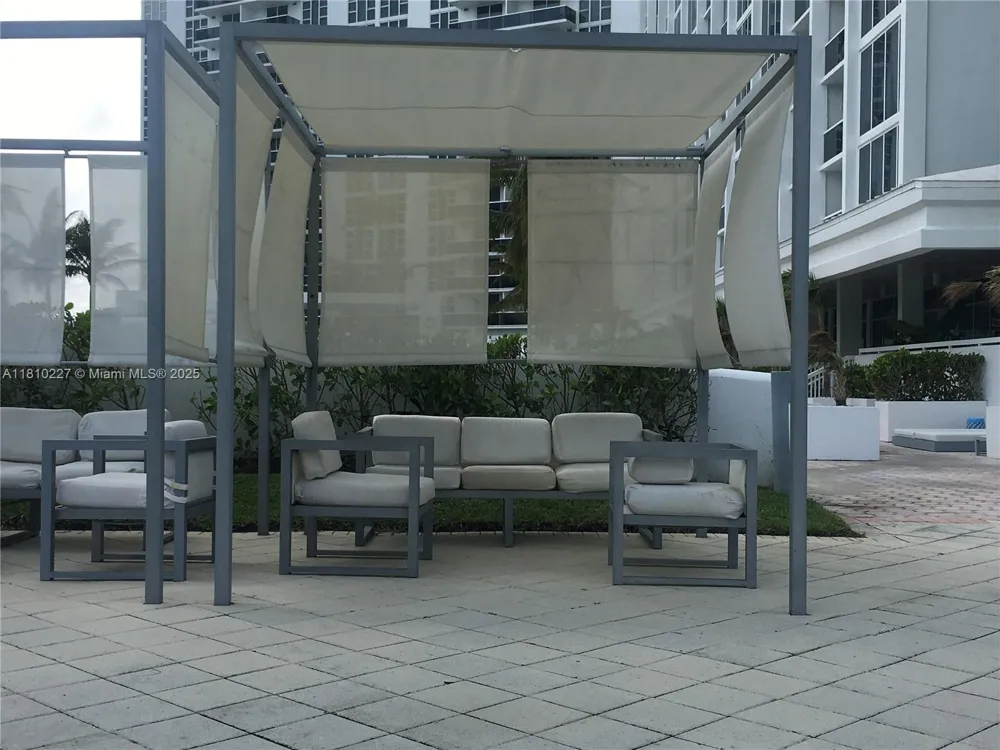 10275 Collins Ave #628 Bal Harbour, FL 33154